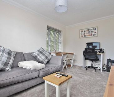 Southwood Avenue, Woking - 1 bedroomProperty for lettings - Seymours - Photo 2