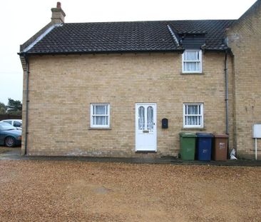 2 bedroom end of terrace house to rent - Photo 2