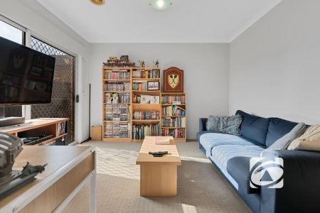 3-BEDROOM HOME IN A CONVENIENT LOCATION - Photo 3