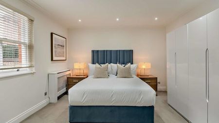 Grosvenor Hill, Mayfair, London W1 - Photo 4