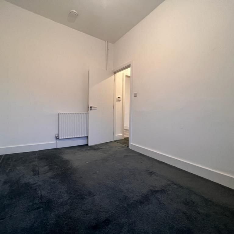 4 bedroom apartment to rent - Photo 1