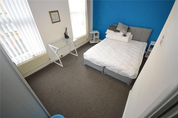 5 bedroom terraced house to rent - Photo 1