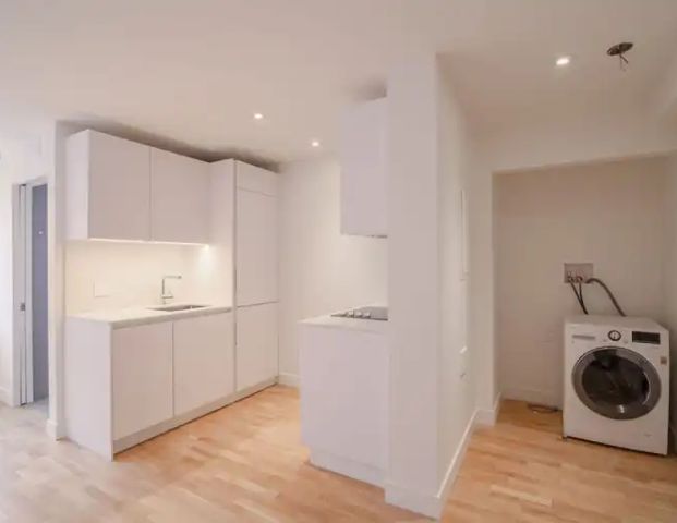 25 Avenue des Pins | 25 Avenue des Pins O, Montreal - Photo 1