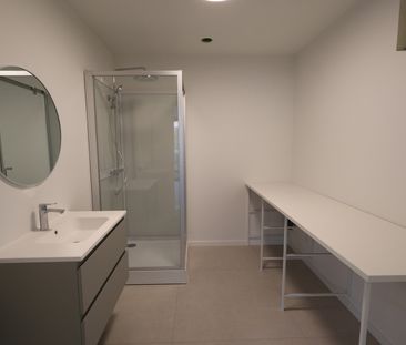 Een nieuwbouwwoning met 4 slaapkamers, tuin en garage. - Photo 6