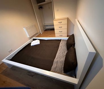 2 Bed Flat, Kelson House, E14 - Photo 2