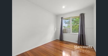 Family Home in Unbeatable Location! - Photo 5