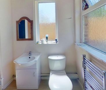 5 bedroom terraced house to rent - Photo 5