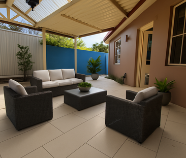 Luxury Family Living in a Blue-Ribbon Panania Location - Photo 3