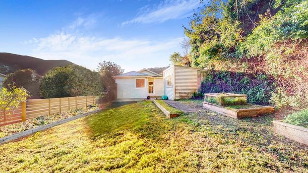 B/397 Karori Road, Karori - Photo 1