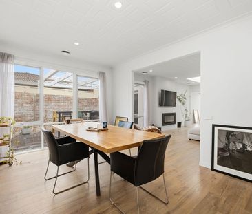 Easy Single-Level Living in a Prime Brighton Location - Photo 2