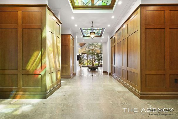 Riverside Luxury with Panoramic Swan River Views in Prestigious Mosman Park - Photo 1