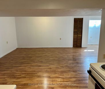 For Lease - 16 Rowanwood Avenue, Brant, Ontario - Photo 4