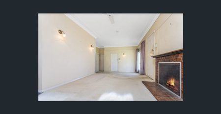 Charming 3 Bedroom Home - Photo 2