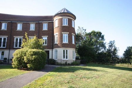 Gras Lawn, St Leonards, Exeter, EX2 - Photo 3