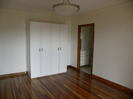 Bright One Bedroom House - Photo 1