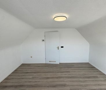 Dachgeschosswohnung vermieten in Holweide!!! - Foto 6