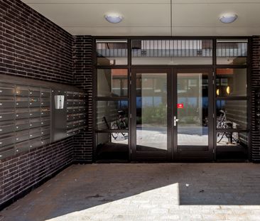 August Allebeplein 91, Amsterdam - Foto 1