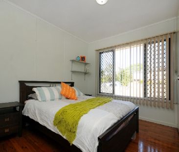 Great Position + Big Bonus Rumpus Room - Photo 4