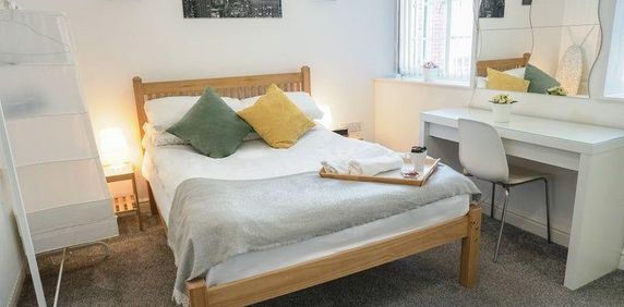 1 bedroom in a house share to rent - Photo 2