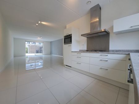 Te huur: Huis Aalscholver in Hendrik-Ido-Ambacht - Photo 5