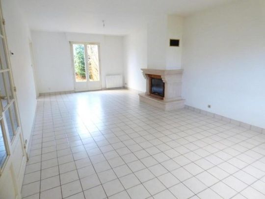 Maison à louer, 5 pièces - Angers 49000 - Photo 1