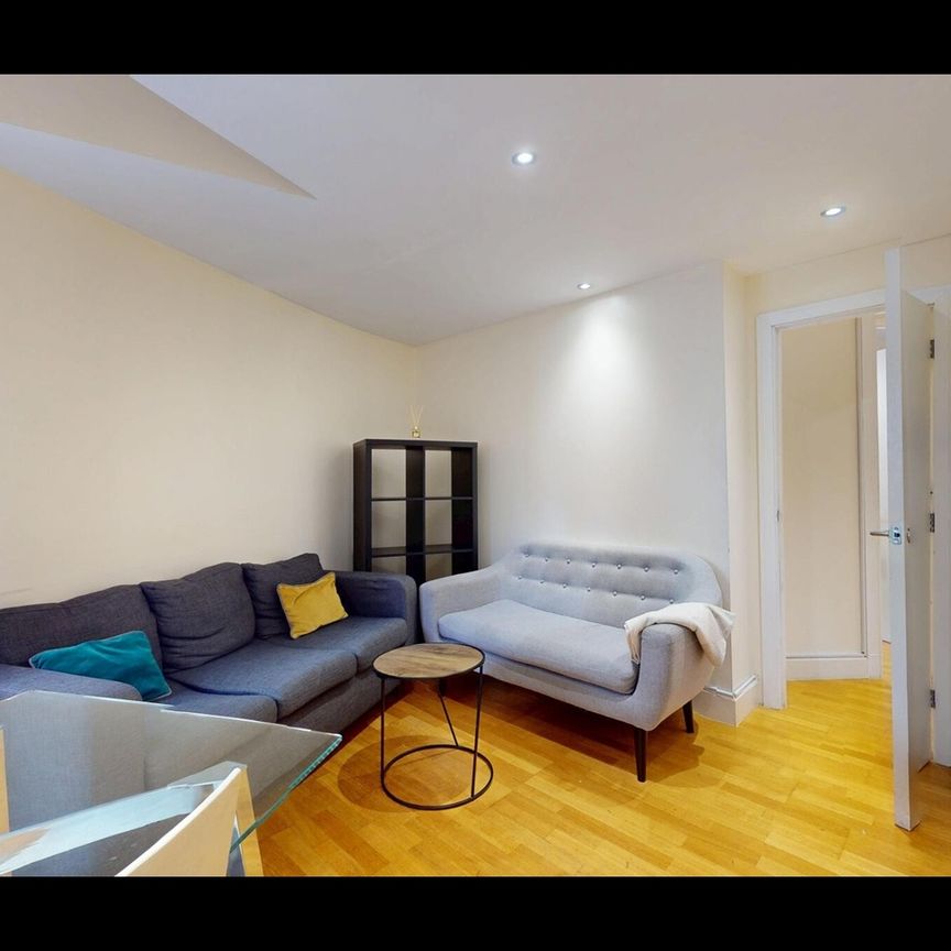 4 Bed Semi-Detached House, Violet Hill, NW8 - Photo 1