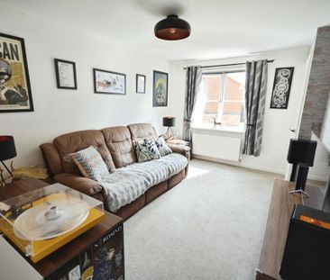 2 bedroom semi-detached house to rent - Photo 3