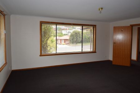 After a neat three bedroom home? Why not live here... - Photo 4
