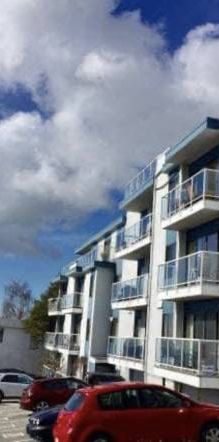 White Rock Stunning Ocean View One Bedroom Corner Unit Apartment - Photo 1