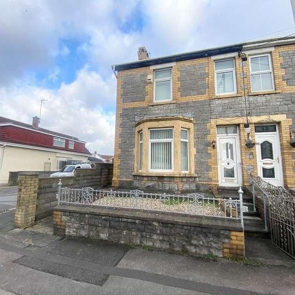 Waunbant Road, Kenfig Hill, Bridgend, CF33 - Photo 1