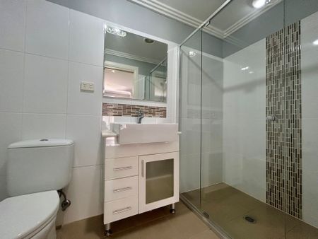 Modern 1-Bedroom Home in Prime Mount Annan Location - Photo 5