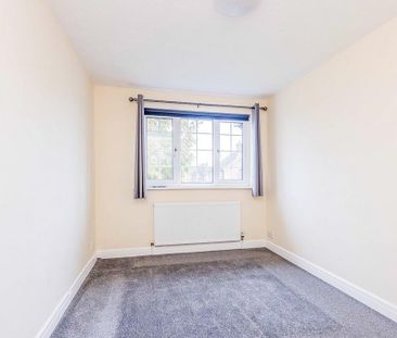 3 bedroom detached house to rent - Photo 3