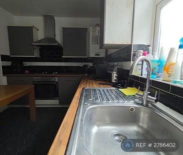 1 bedroom in a house share to rent - Photo 5