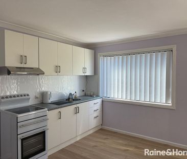 Comfortable & Energy Efficient - Photo 3