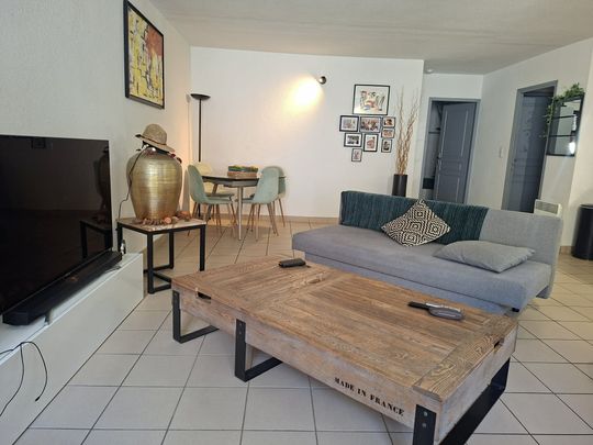Location Appartement 3 pièces 65m² NIMES 30900 - Photo 1