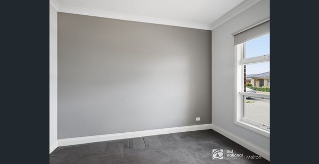 Perfect Family Living in a Prime Arnolds Creek Location - Photo 1