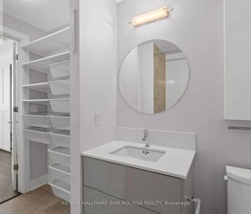 1208 - 255 BAY STREET - Photo 1