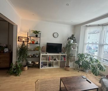 Room in a Shared House, Coleridge Street, BN3 - Photo 1