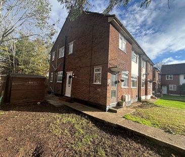 2 bedroom maisonette to rent - Photo 4