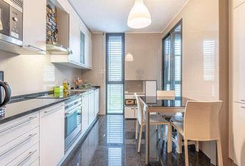 2 Bedroom Apartment with a view, Alto de Algés, Oeiras