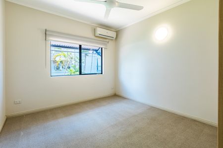 6/292 Casuarina Drive, - Photo 3