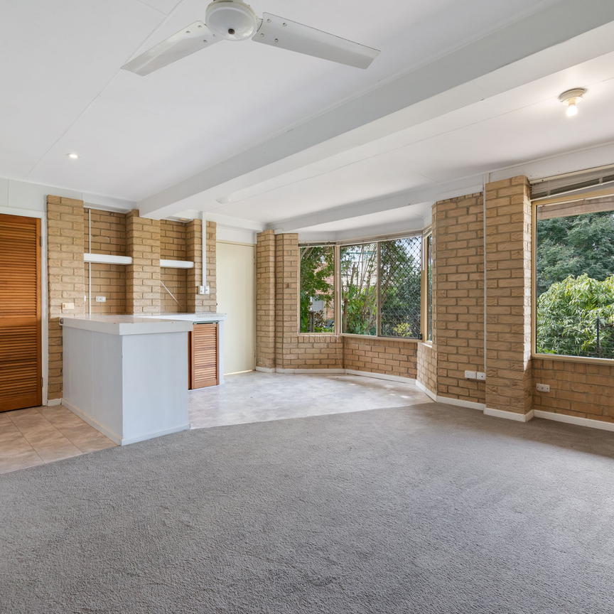 55 MILPERA ST - Photo 1