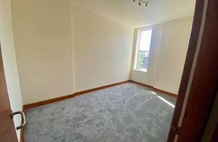 2 Bed Flat, Patrick Road, NG2 - Photo 3