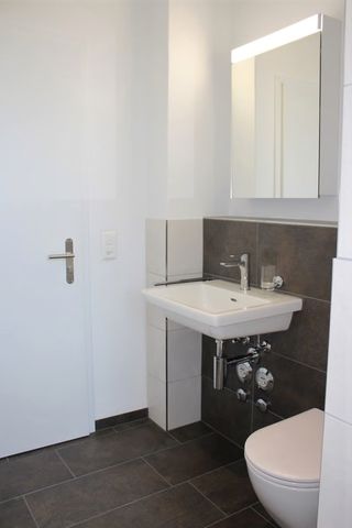 2.5 Zimmer, 2. Stock - Photo 3
