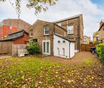 Studio to rent - Photo 6