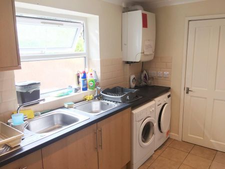 7 bedroom house to rent - Photo 3