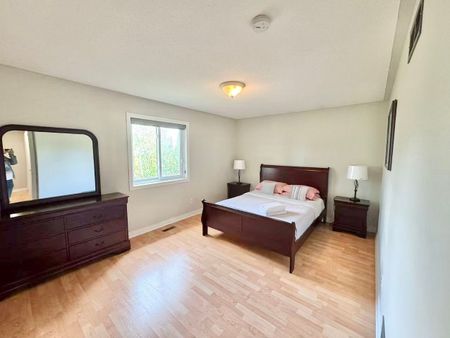 For Lease - 8189 Harvest Crescent, Niagara Falls, Ontario - Photo 3