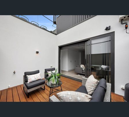 1/5 Balmoral Crescent, Rippleside, Vic 3215 - Photo 1