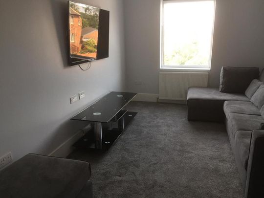 5 bedroom terraced house to rent - Photo 1