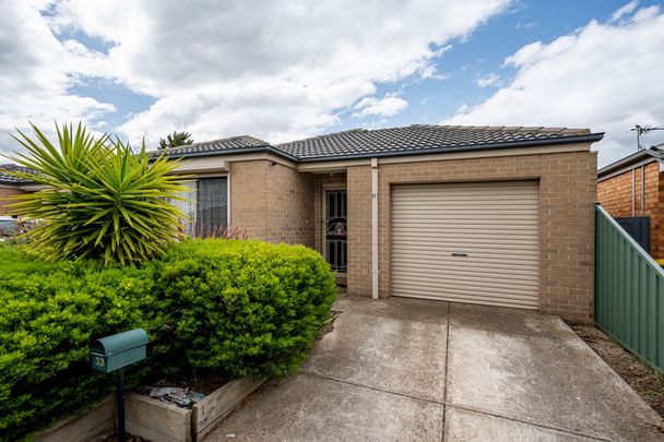 Location Location! - Photo 1